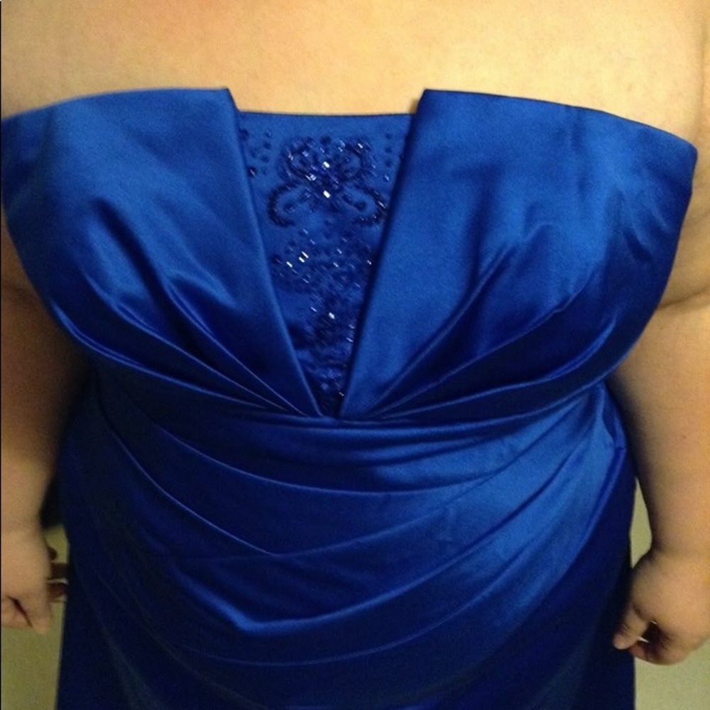 David's Bridal Bridesmaid Dress - Picture 2 of 2